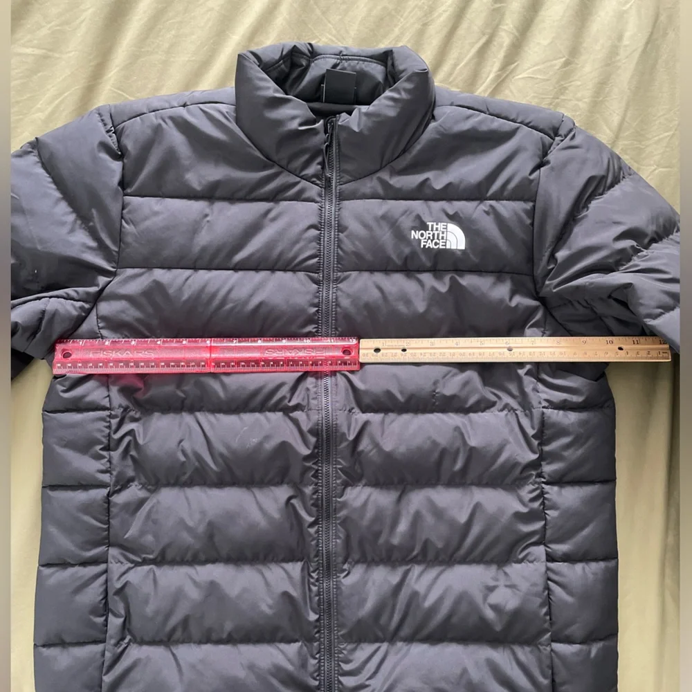 The North Face Men’s Black Puffer Jacket Size LARGE